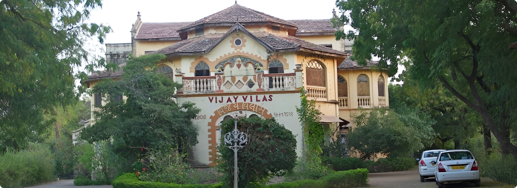 vijay-vilas-palace–outskirts-of-palitana-1